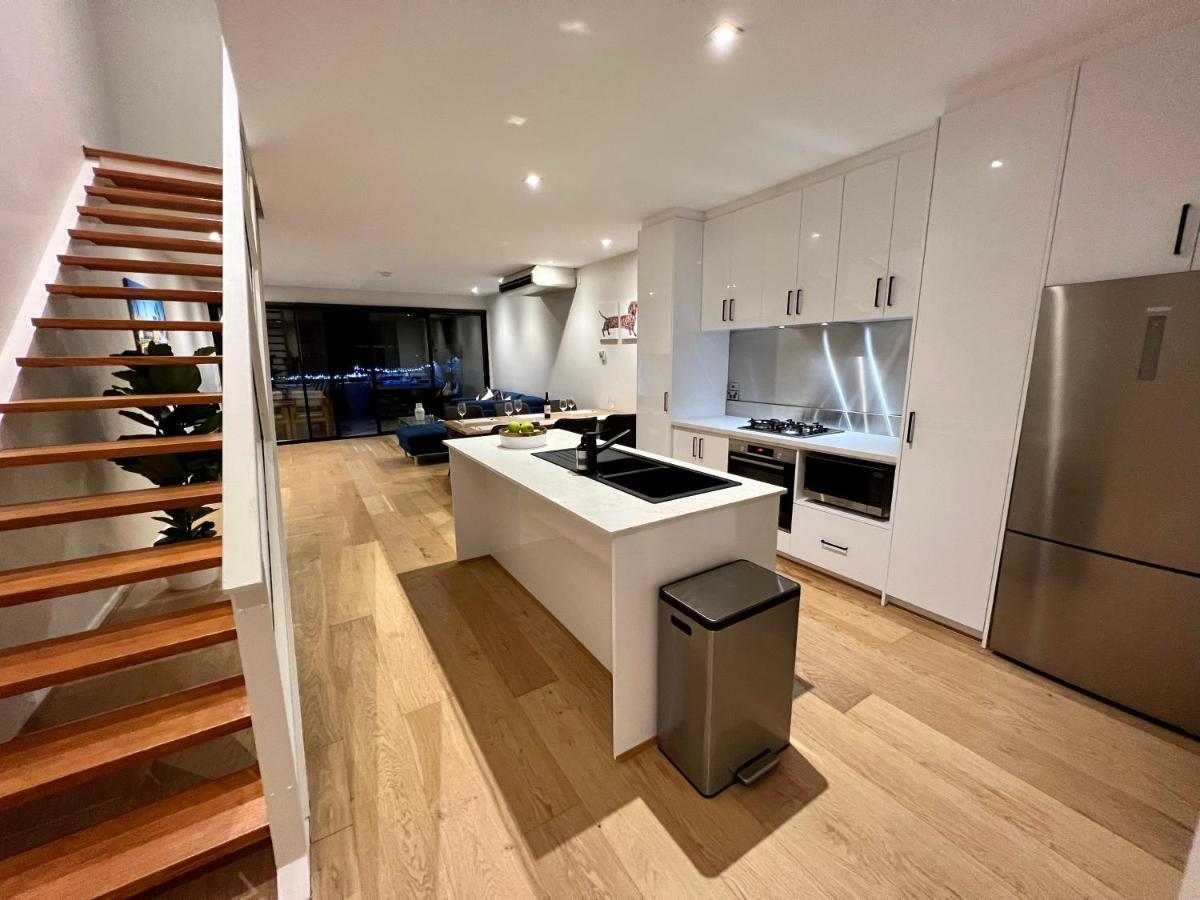 メルボルンLuxury St Kilda Townhouse In The Skyアパートメント エクステリア 写真